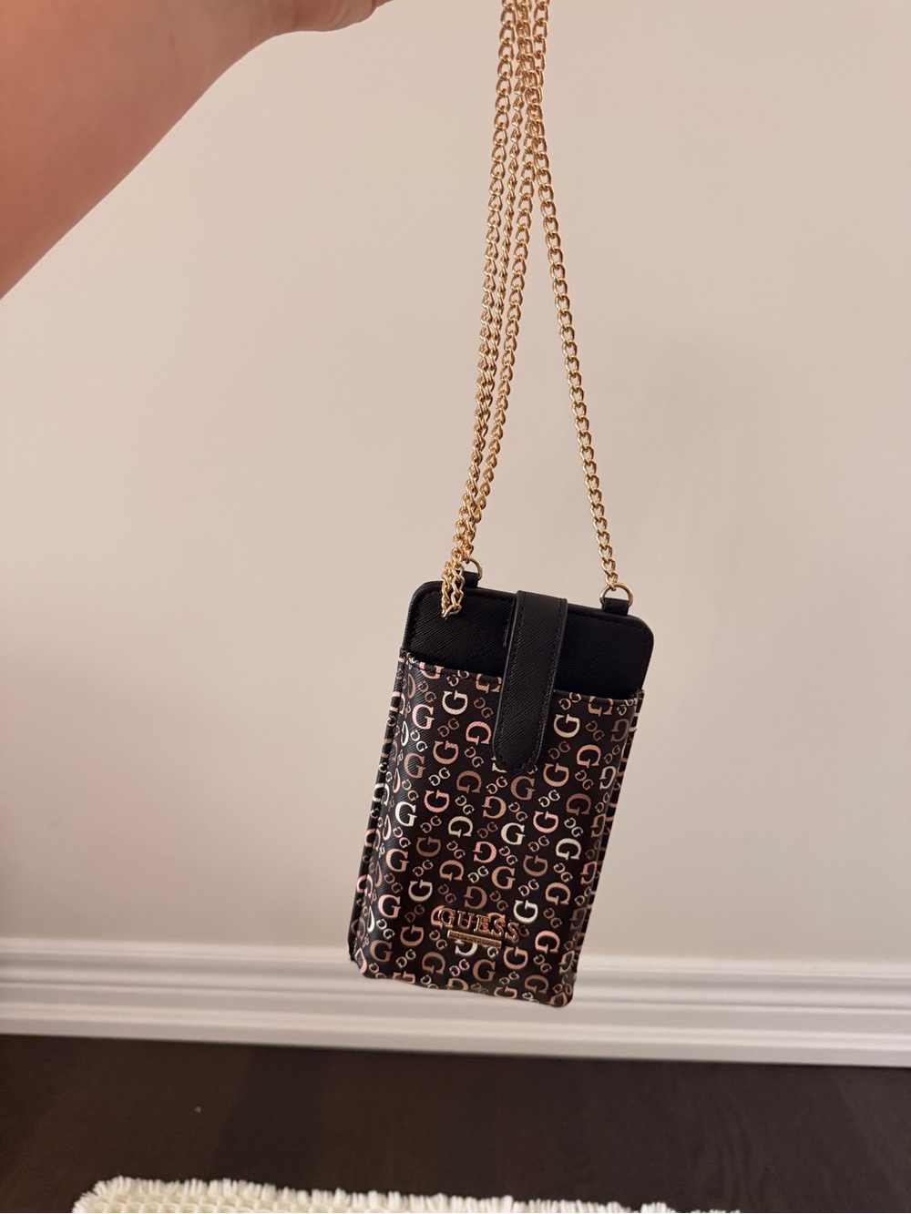 GUESS Black Monogram Crossbody Phone Holder with Gold Chain Strap